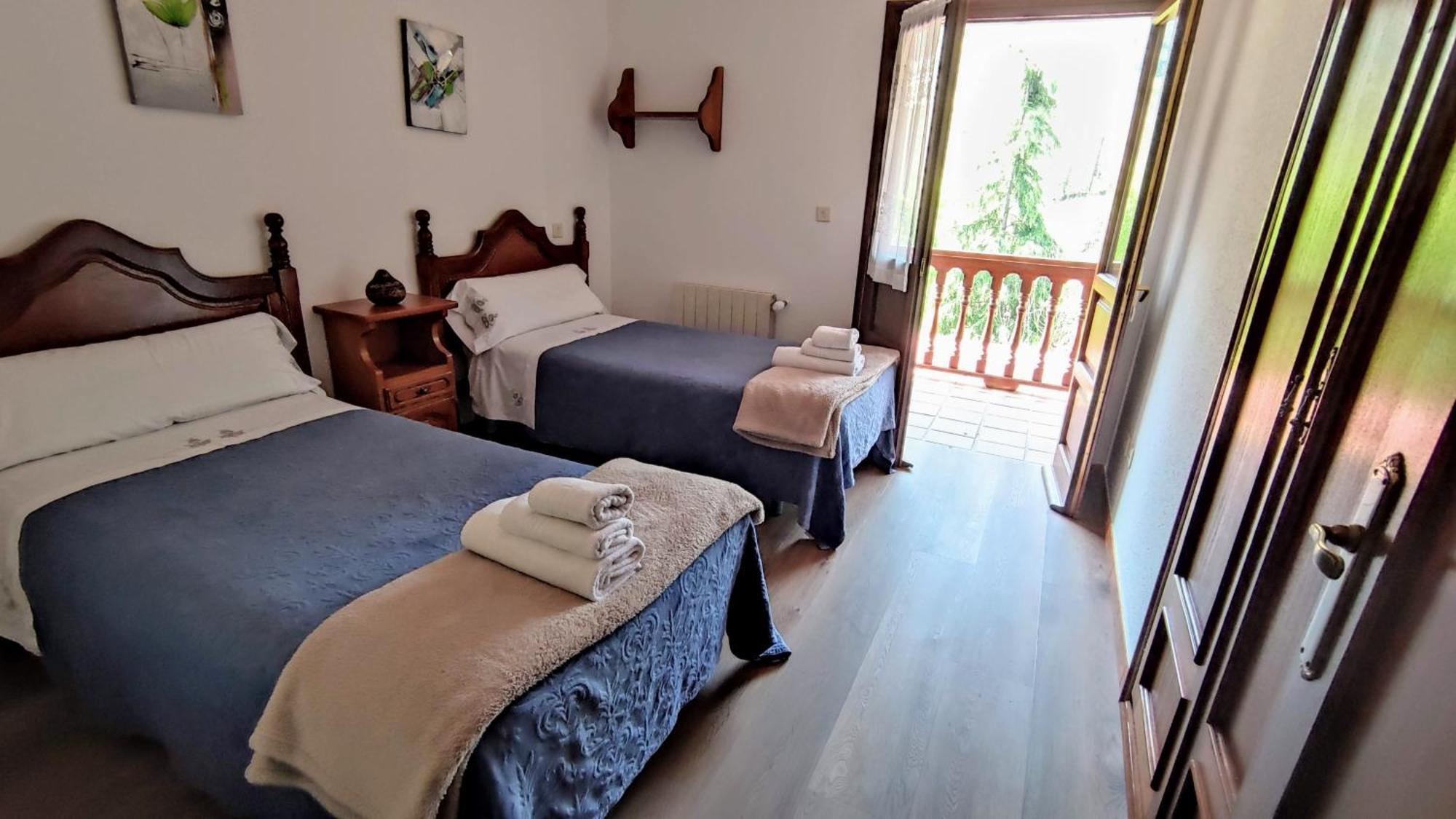 Apartamentos Rurales La Tabla Alles Kültér fotó